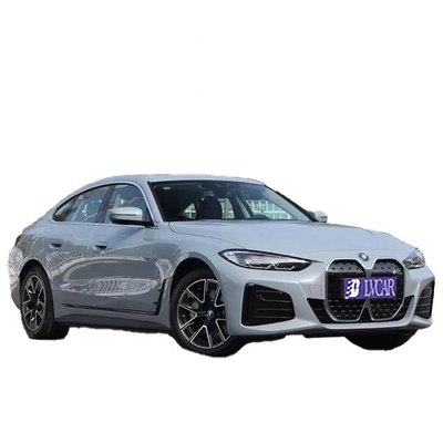 BMW i4 Le véhicule de performance de luxe équipé d'ABS qui est un succès auprès des acheteurs