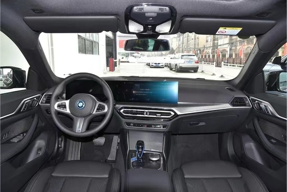 BMW i4 Le véhicule de performance de luxe équipé d'ABS qui est un succès auprès des acheteurs